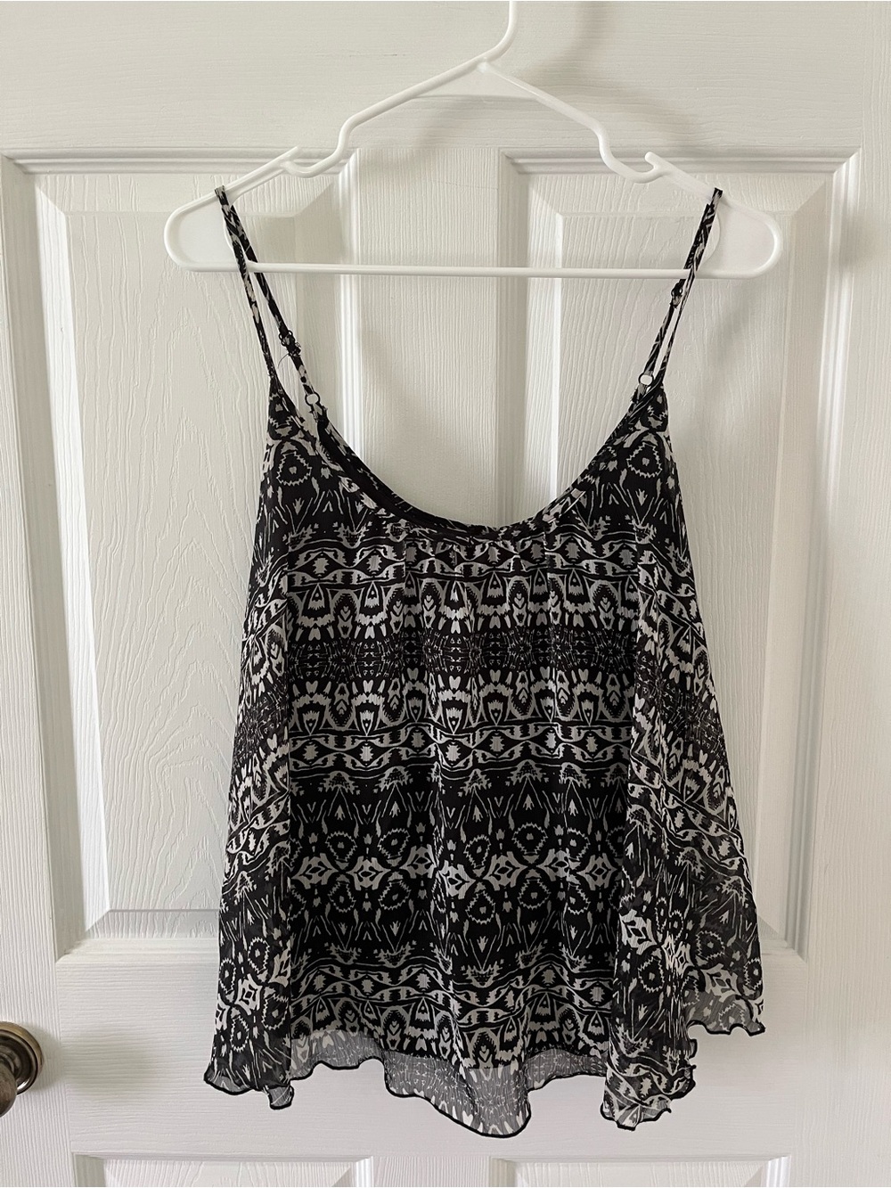 Express Black and White Printed Spaghetti-Strap Camisole
